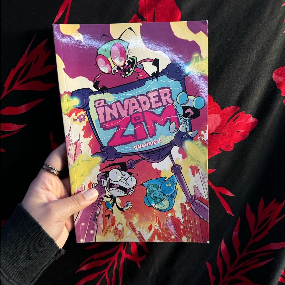 INVADER ZIM VOL 1 COMIC BOOK